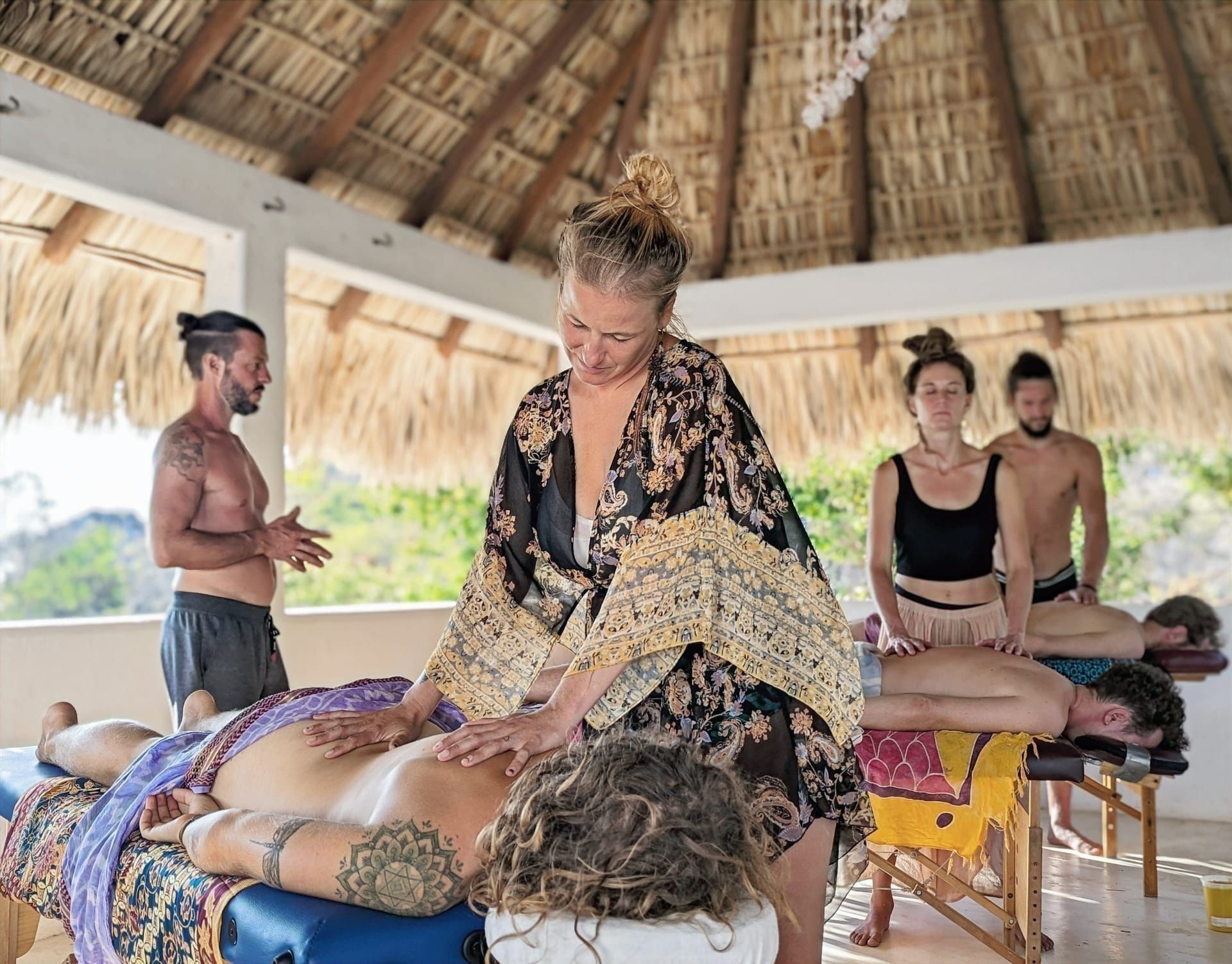 Bodywork session during the Mazunte training